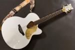 Gretsch. Guitare Folk modèle rangers White Falcon, sans housse, avec...