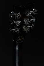 Schecter. Guitare électrique modèle Corsair Custom Diamond Séries Bigsby Charcoalburst...