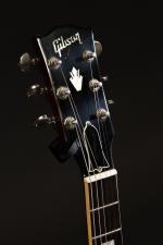 Gibson. Guitare Traditional Antique Memphis modèle ES-335, en boite, avec...