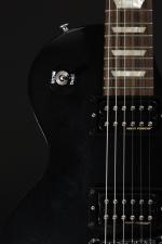 Gibson. Guitare électrique modèle Les Paul 70's Tribute Dirty Fingers...