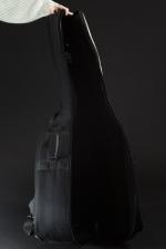 Ortega. Guitare sèche modèle R 10 CT Ltd, avec housse,...