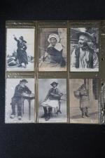 BRETAGNE - 48 cartes postales : Costumes bretons et scènes...