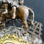 Pendule d'époque Napoléon III en régule patiné et doré à...